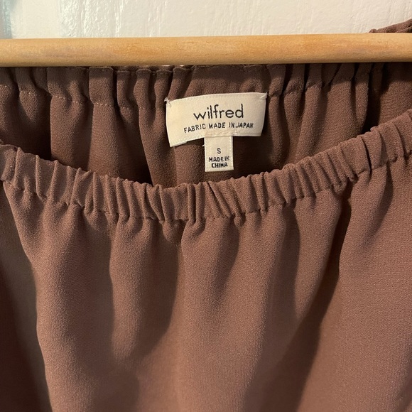 Aritzia Wilfred ruffle off-shoulder blouse - Picture 5 of 5